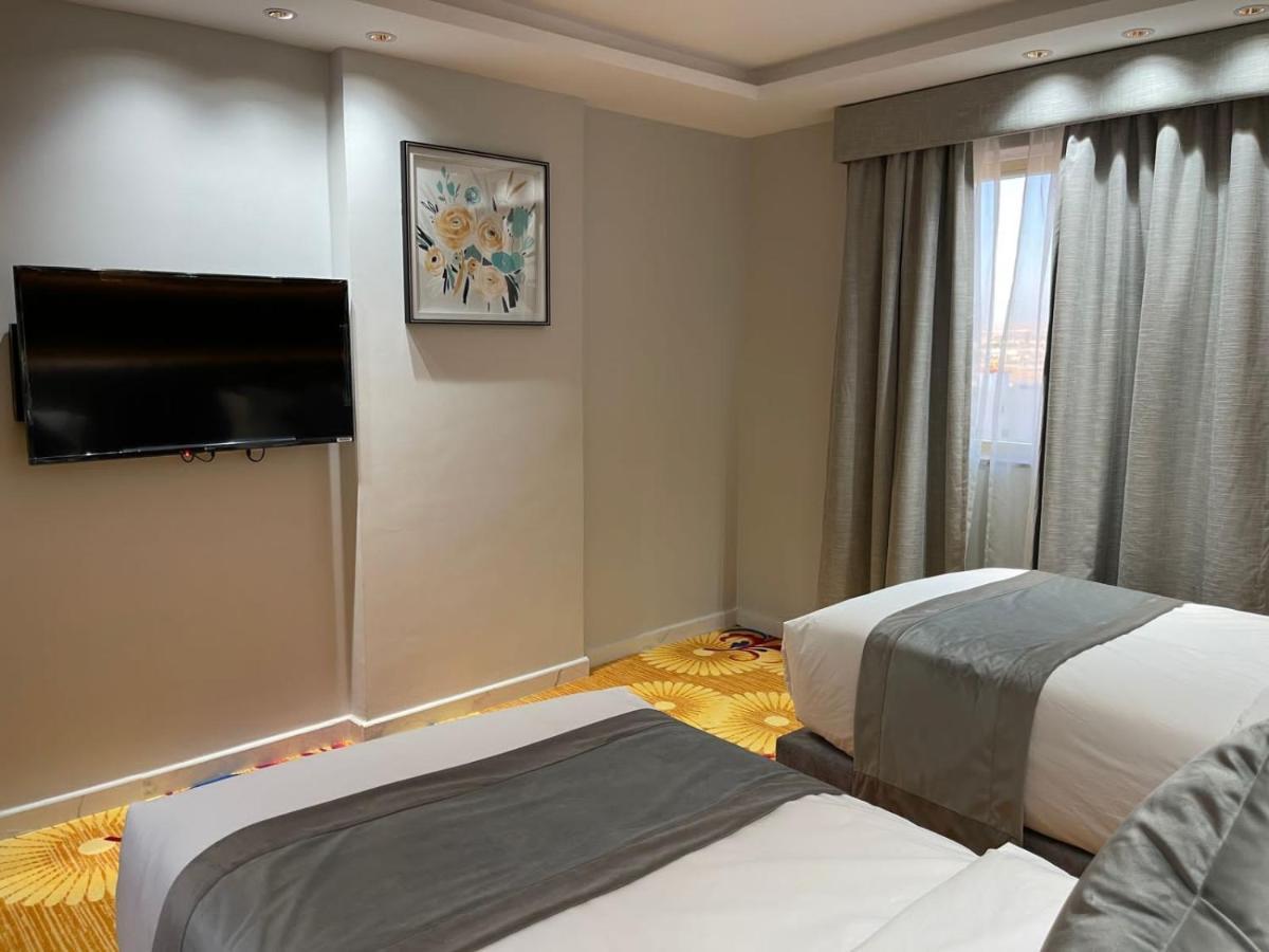 Sweet Land Hotel Ум Ладж Екстериор снимка
