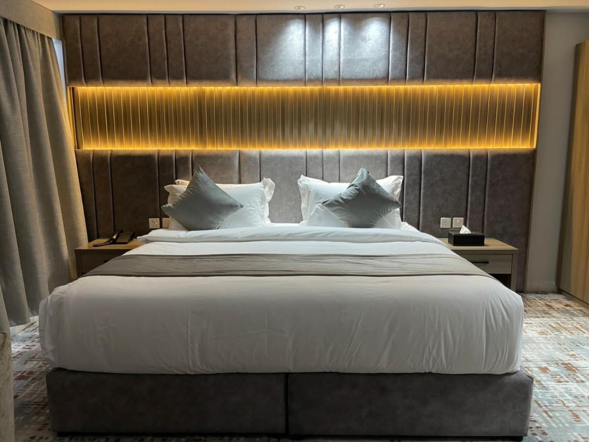 Sweet Land Hotel Ум Ладж Екстериор снимка