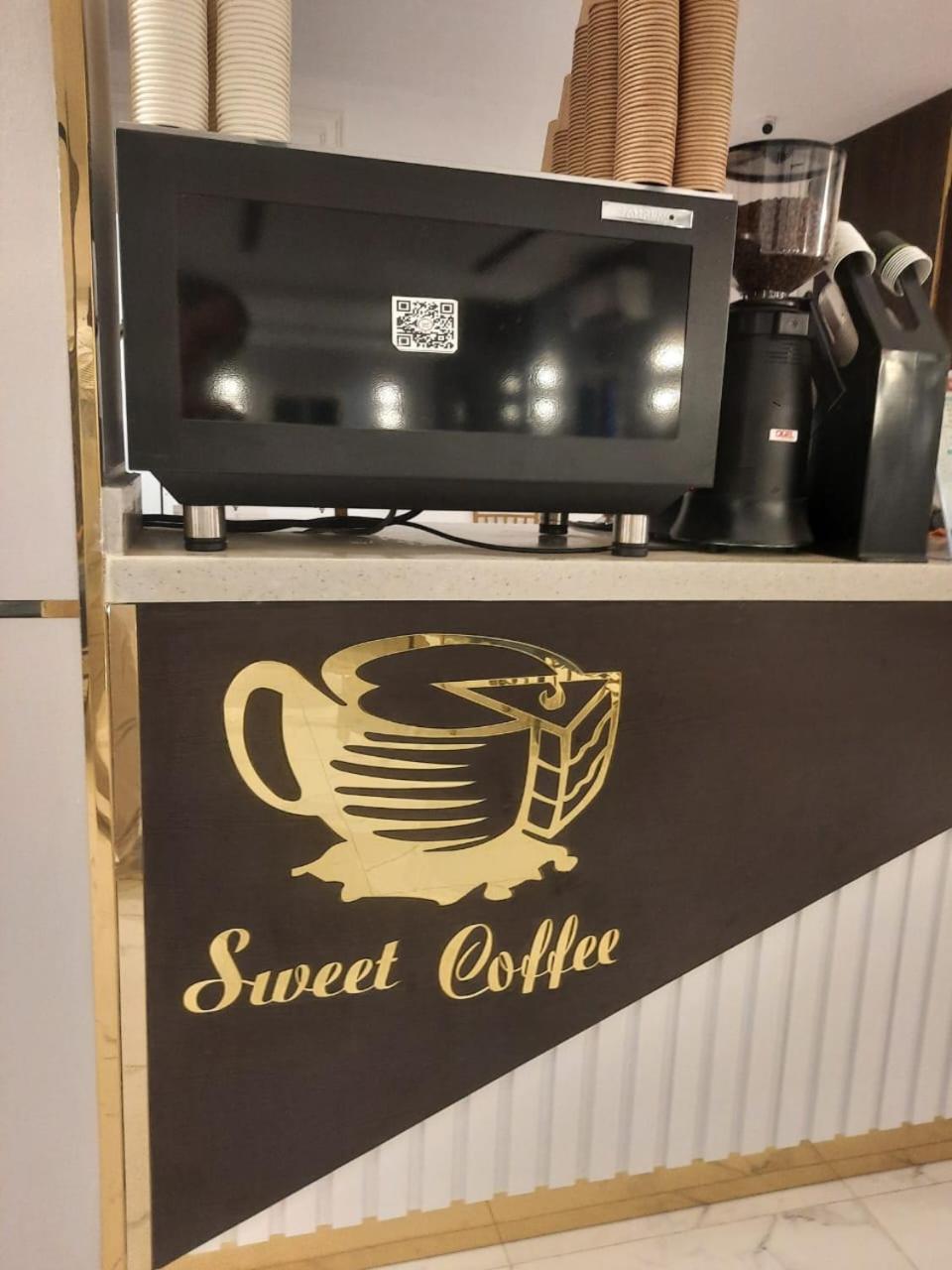 Sweet Land Hotel Ум Ладж Екстериор снимка
